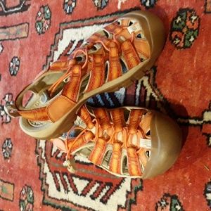 Keen sandals 9 1/2 women's